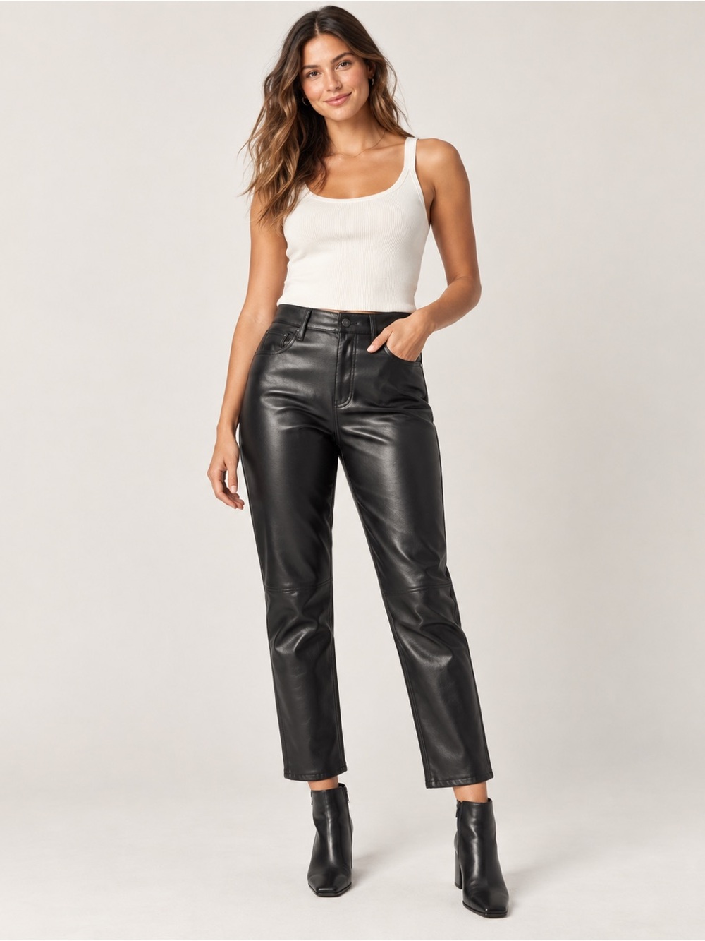 Abercrombie & Fitch Black Vegan Leather Cropped Pant- XS Women (0048)